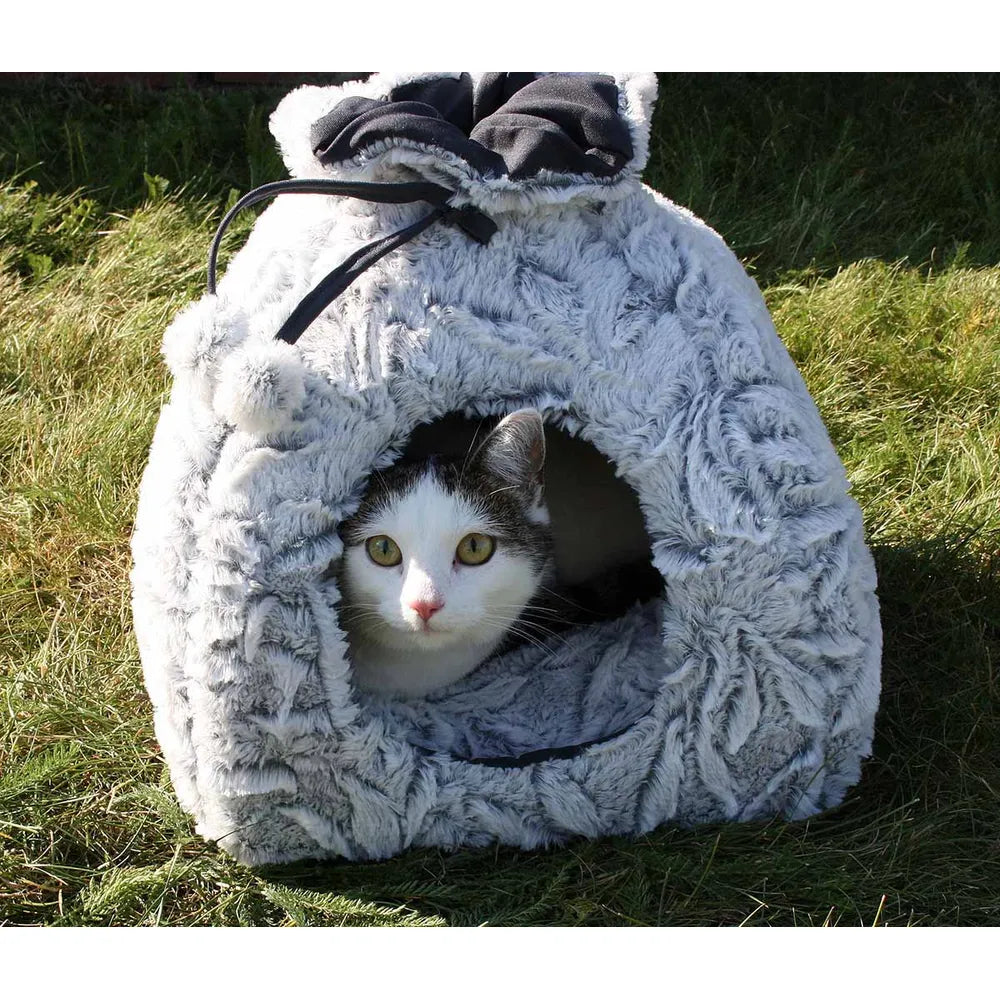 Kattigloo Sissela – Mysig minikoja för din lilla pälskompis! 🐾🧸